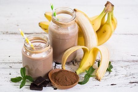 Batido cremoso de cacao y plátano