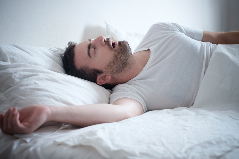 Cómo se solucionan los ronquidos y la apnea del sueño? 